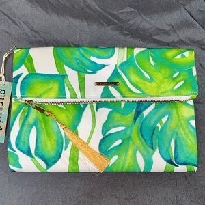 Pura Vida Clutch